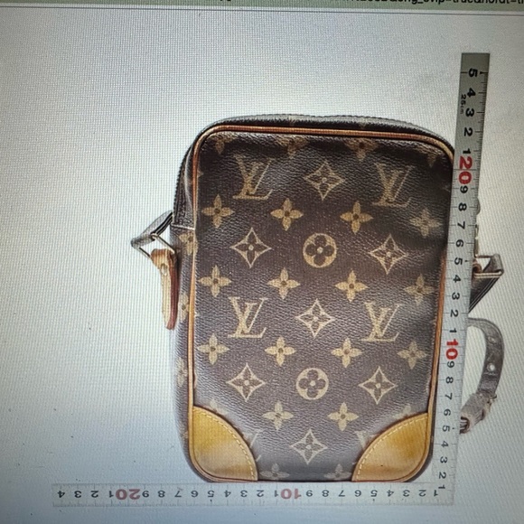 Louis Vuitton Vintage Danube Monogram Shoulder or Crossbody Bag Unisex - Picture 14 of 15
